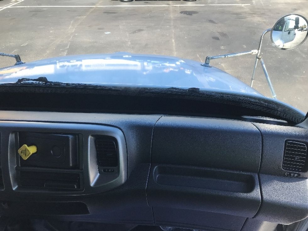 Medium Duty Box Truck-Light and Medium Duty Trucks-Hino-2019-268-Ladson-SC-197,471\n\t\tmiles-$ 49,750 - Image 20