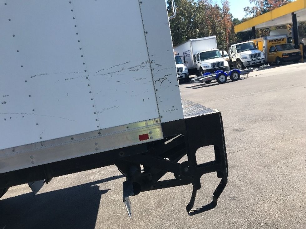 Medium Duty Box Truck-Light and Medium Duty Trucks-Hino-2019-268-Ladson-SC-197,471\n\t\tmiles-$ 49,750 - Image 25