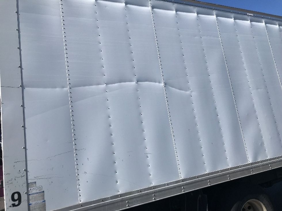 Medium Duty Box Truck-Light and Medium Duty Trucks-Hino-2019-268-Ladson-SC-197,471\n\t\tmiles-$ 49,750 - Image 26