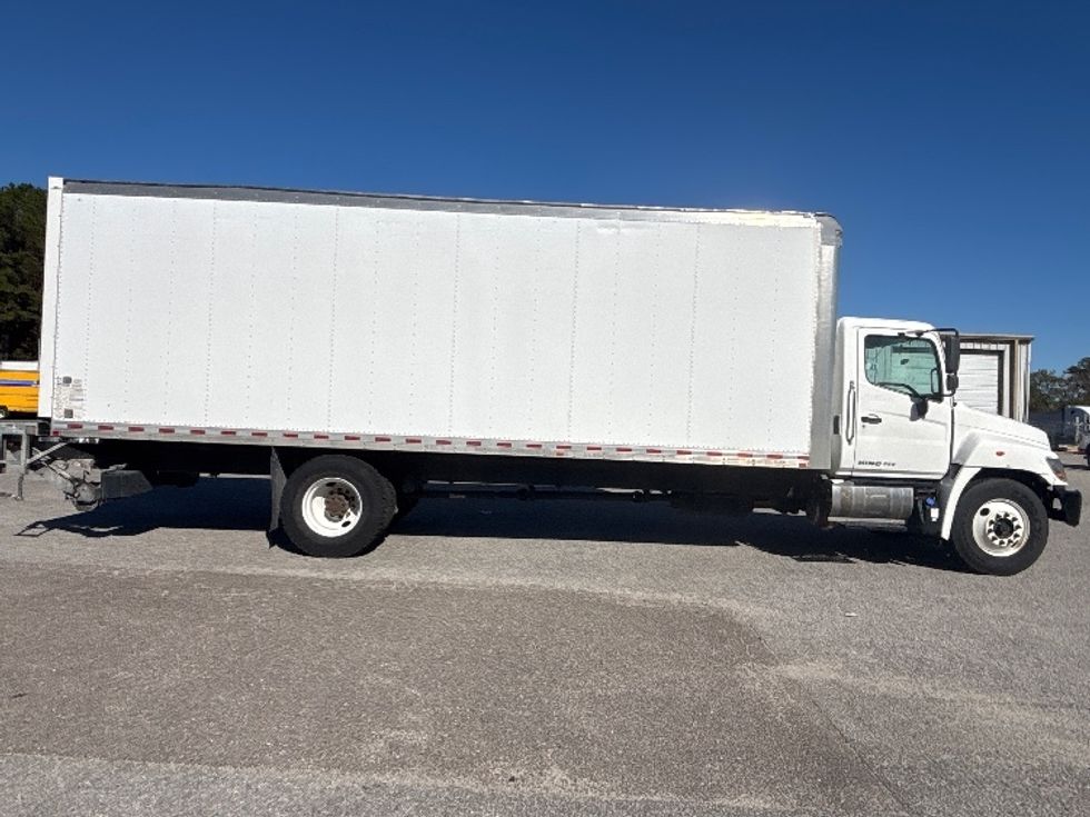 Medium Duty Box Truck-Light and Medium Duty Trucks-Hino-2019-268-Ladson-SC-198,250\n\t\tmiles-$ 45,500 - Image 15