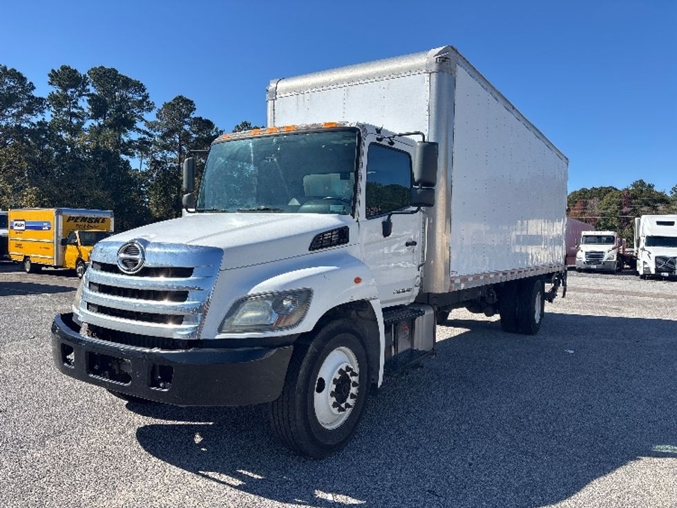 Medium Duty Box Truck-Light and Medium Duty Trucks-Hino-2019-268-Ladson-SC-198,250\n\t\tmiles-$ 45,500 - Image 3