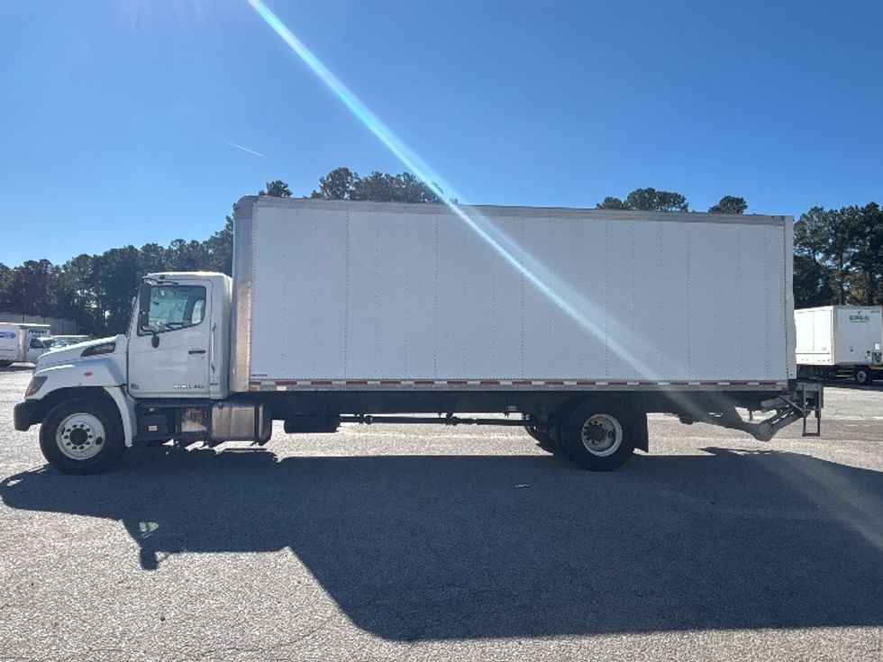 Medium Duty Box Truck-Light and Medium Duty Trucks-Hino-2019-268-Ladson-SC-198,250\n\t\tmiles-$ 45,500 - Image 4