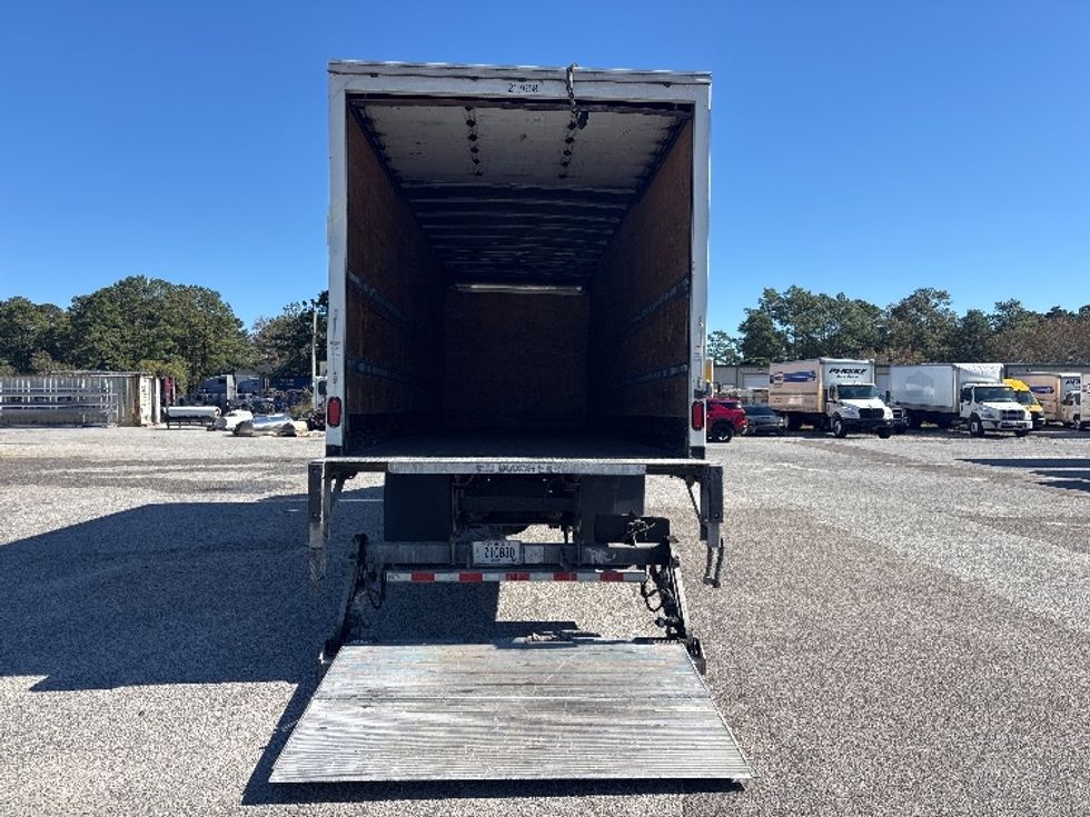 Medium Duty Box Truck-Light and Medium Duty Trucks-Hino-2019-268-Ladson-SC-198,250\n\t\tmiles-$ 45,500 - Image 9