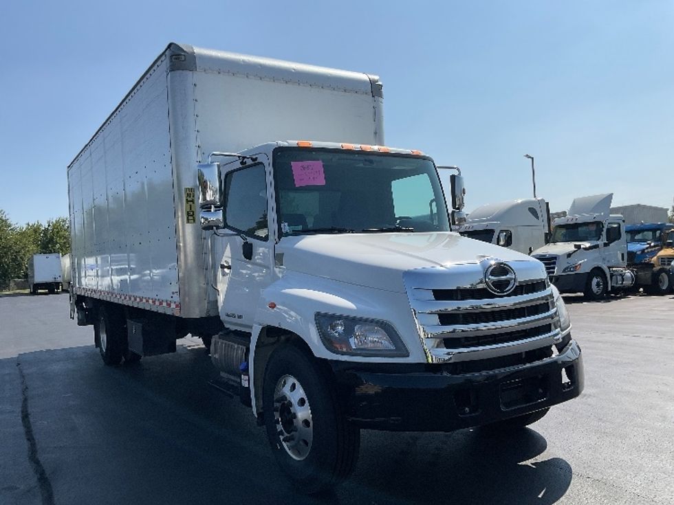 Medium Duty Box Truck-Light and Medium Duty Trucks-Hino-2019-268-Lancaster-PA-351,356\n\t\tmiles-$ 21,750 - Image 1