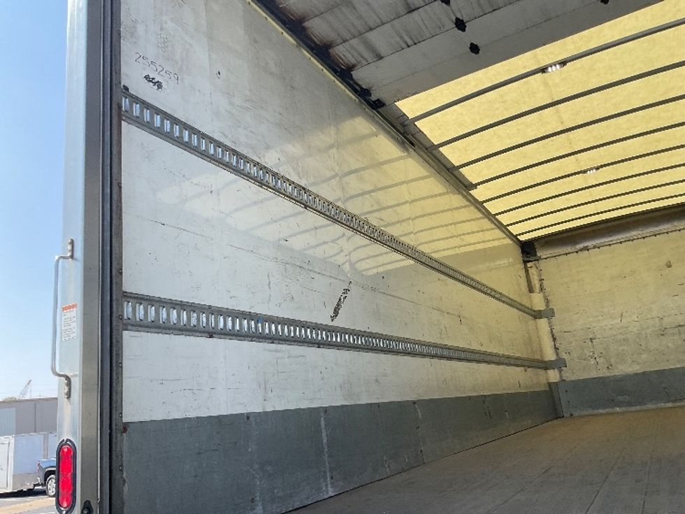 Medium Duty Box Truck-Light and Medium Duty Trucks-Hino-2019-268-Lancaster-PA-351,356\n\t\tmiles-$ 21,750 - Image 11