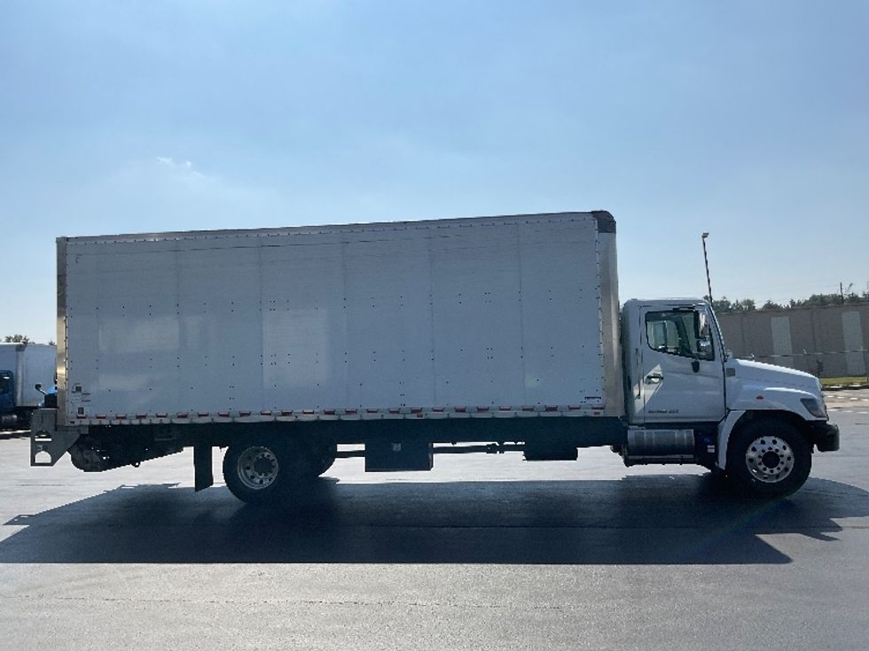Medium Duty Box Truck-Light and Medium Duty Trucks-Hino-2019-268-Lancaster-PA-351,356\n\t\tmiles-$ 21,750 - Image 15