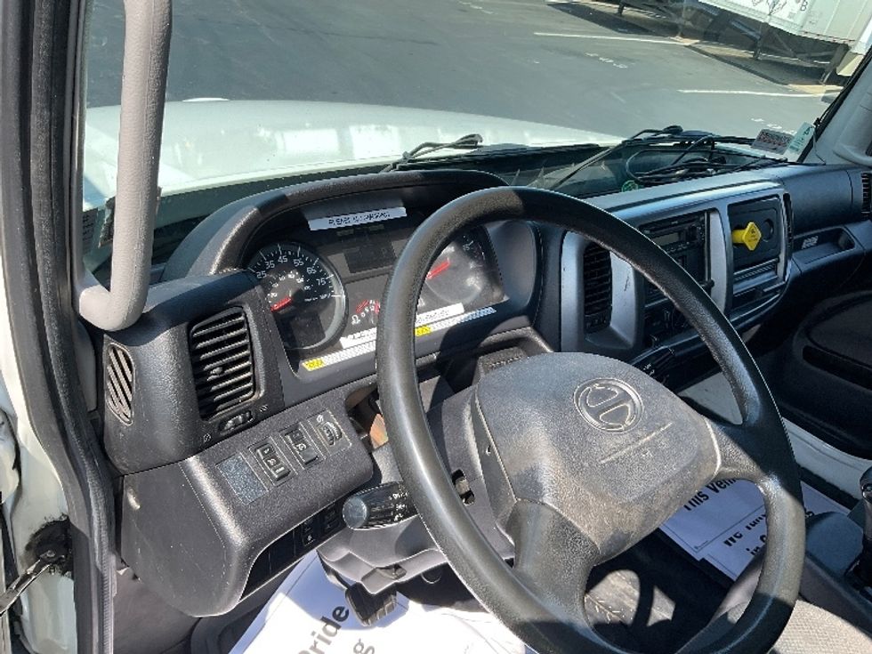Medium Duty Box Truck-Light and Medium Duty Trucks-Hino-2019-268-Lancaster-PA-351,356\n\t\tmiles-$ 21,750 - Image 17