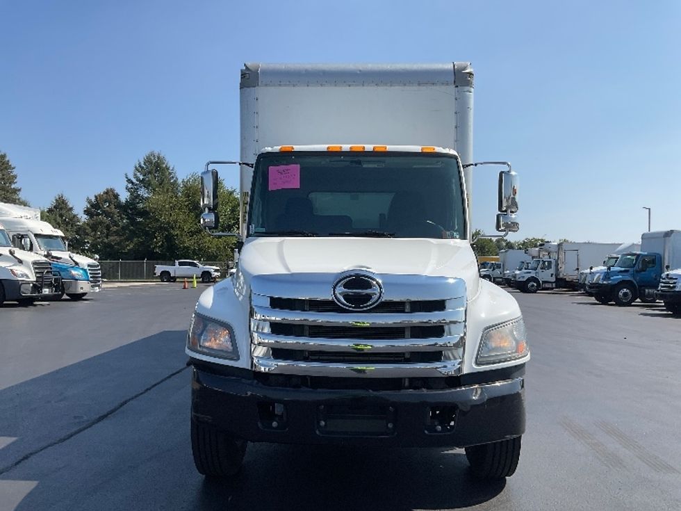 Medium Duty Box Truck-Light and Medium Duty Trucks-Hino-2019-268-Lancaster-PA-351,356\n\t\tmiles-$ 21,750 - Image 2