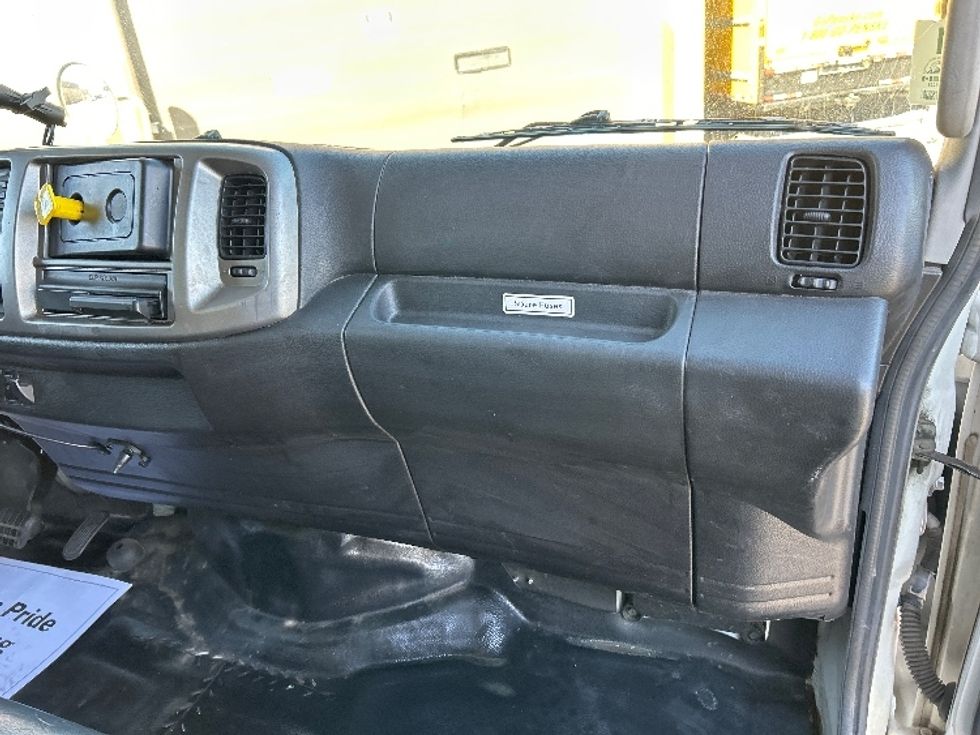 Medium Duty Box Truck-Light and Medium Duty Trucks-Hino-2019-268-Las Vegas-NV-119,677\n\t\tmiles-$ 62,000 - Image 21