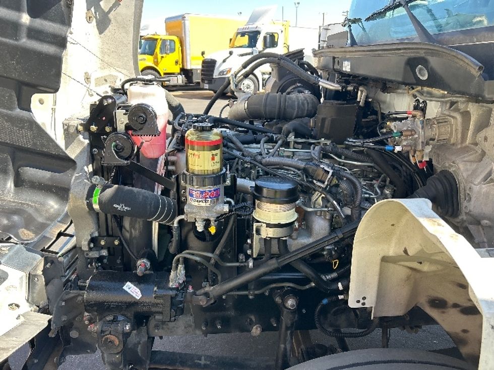 Medium Duty Box Truck-Light and Medium Duty Trucks-Hino-2019-268-Las Vegas-NV-119,677\n\t\tmiles-$ 62,000 - Image 24