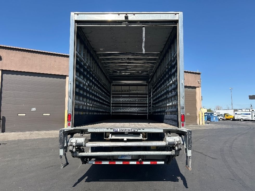 Medium Duty Box Truck-Light and Medium Duty Trucks-Hino-2019-268-Las Vegas-NV-119,677\n\t\tmiles-$ 62,000 - Image 8