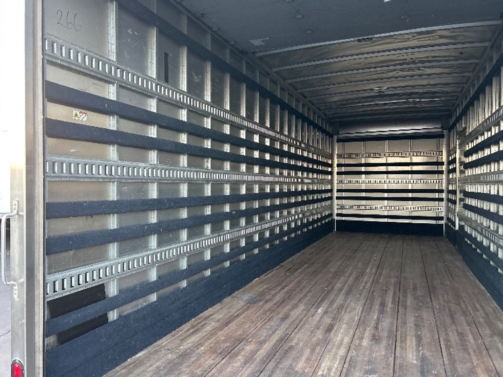 Medium Duty Box Truck-Light and Medium Duty Trucks-Hino-2019-268-Las Vegas-NV-127,892\n\t\tmiles-$ 57,250 - Image 11