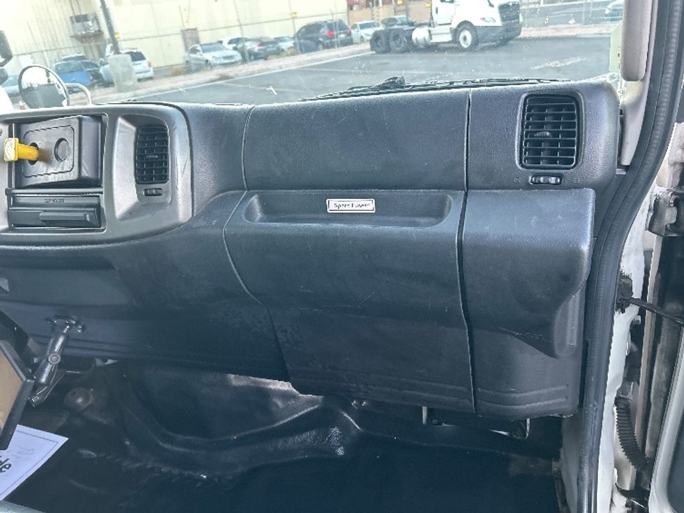 Medium Duty Box Truck-Light and Medium Duty Trucks-Hino-2019-268-Las Vegas-NV-127,892\n\t\tmiles-$ 57,250 - Image 21