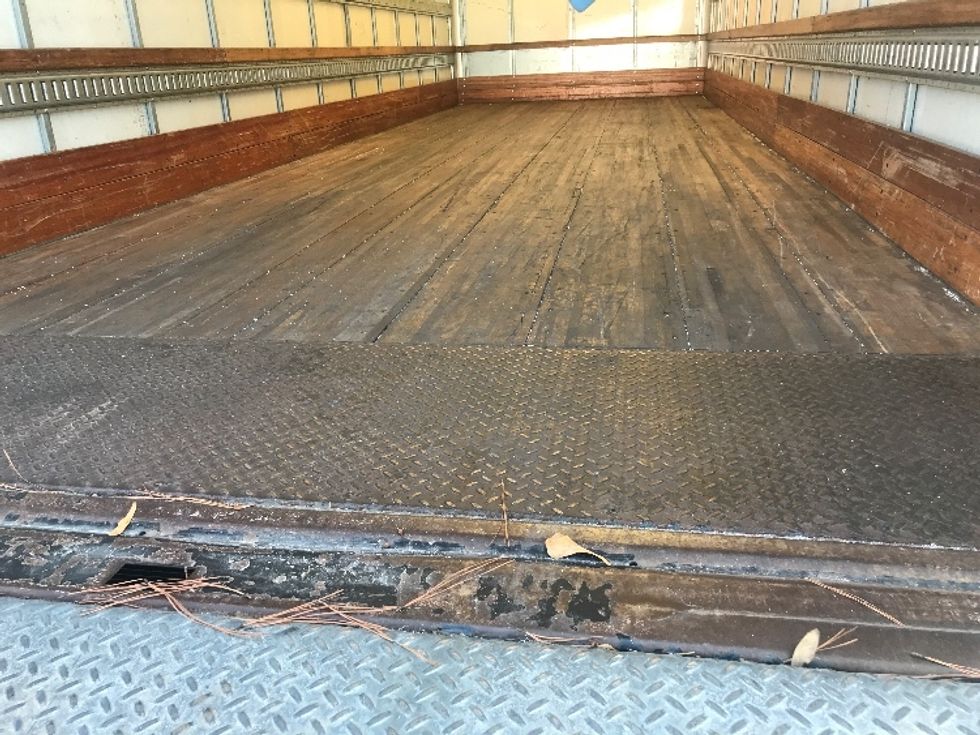 Medium Duty Box Truck-Light and Medium Duty Trucks-Hino-2019-268-Lexington-SC-169,399\n\t\tmiles-$ 53,500 - Image 10