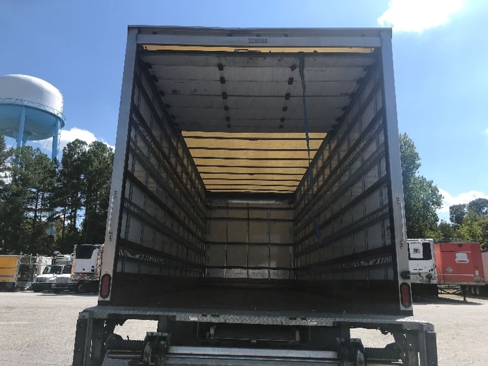 Medium Duty Box Truck-Light and Medium Duty Trucks-Hino-2019-268-Lexington-SC-169,399\n\t\tmiles-$ 53,500 - Image 8