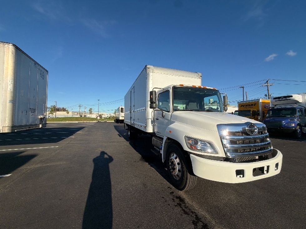 Medium Duty Box Truck-Light and Medium Duty Trucks-Hino-2019-268-Linden-NJ-154,624\n\t\tmiles-$ 59,750 - Image 1