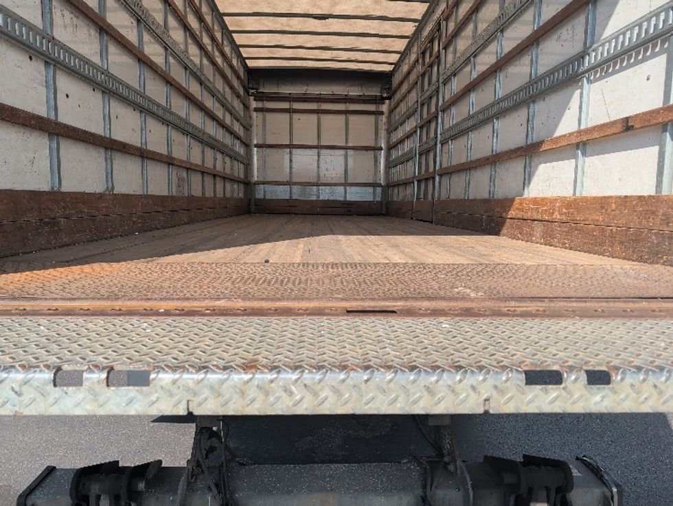 Medium Duty Box Truck-Light and Medium Duty Trucks-Hino-2019-268-Linden-NJ-154,624\n\t\tmiles-$ 59,750 - Image 10