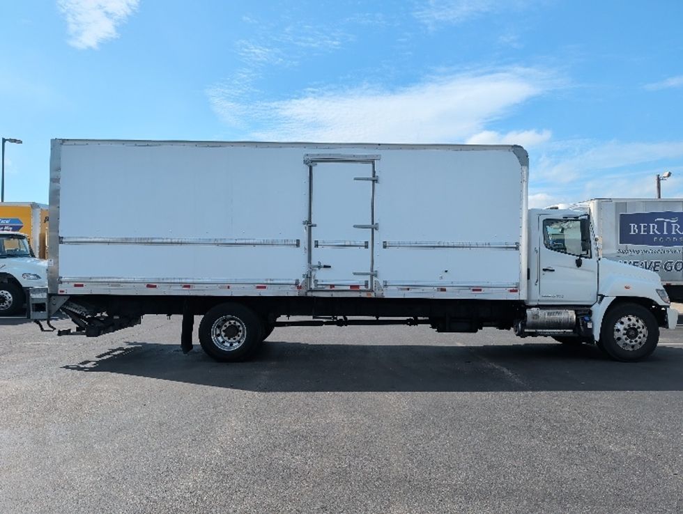 Medium Duty Box Truck-Light and Medium Duty Trucks-Hino-2019-268-Linden-NJ-154,624\n\t\tmiles-$ 59,750 - Image 15