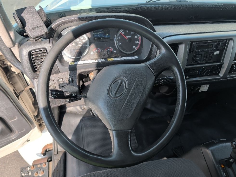 Medium Duty Box Truck-Light and Medium Duty Trucks-Hino-2019-268-Linden-NJ-154,624\n\t\tmiles-$ 59,750 - Image 17