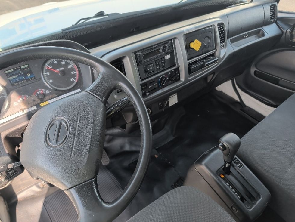 Medium Duty Box Truck-Light and Medium Duty Trucks-Hino-2019-268-Linden-NJ-154,624\n\t\tmiles-$ 59,750 - Image 18