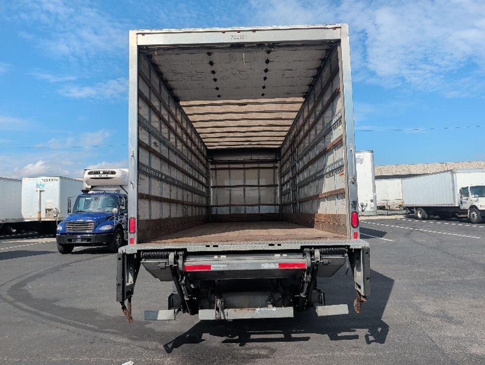Medium Duty Box Truck-Light and Medium Duty Trucks-Hino-2019-268-Linden-NJ-154,624\n\t\tmiles-$ 59,750 - Image 8