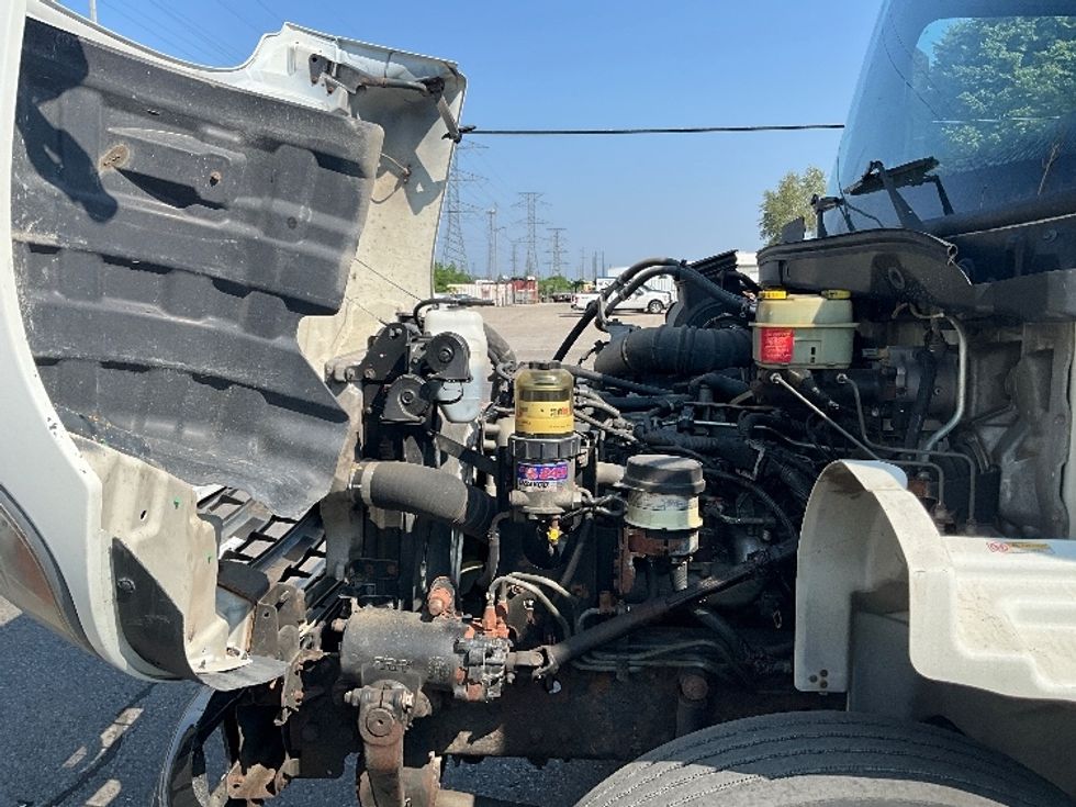 Medium Duty Box Truck-Light and Medium Duty Trucks-Hino-2019-268-London-ON-287,930\n\t\tkm-$ 67,250 - Image 24