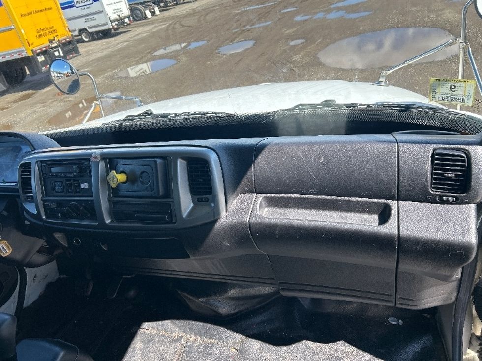 Medium Duty Box Truck-Light and Medium Duty Trucks-Hino-2019-268-Londonderry-NH-140,450\n\t\tmiles-$ 47,500 - Image 21