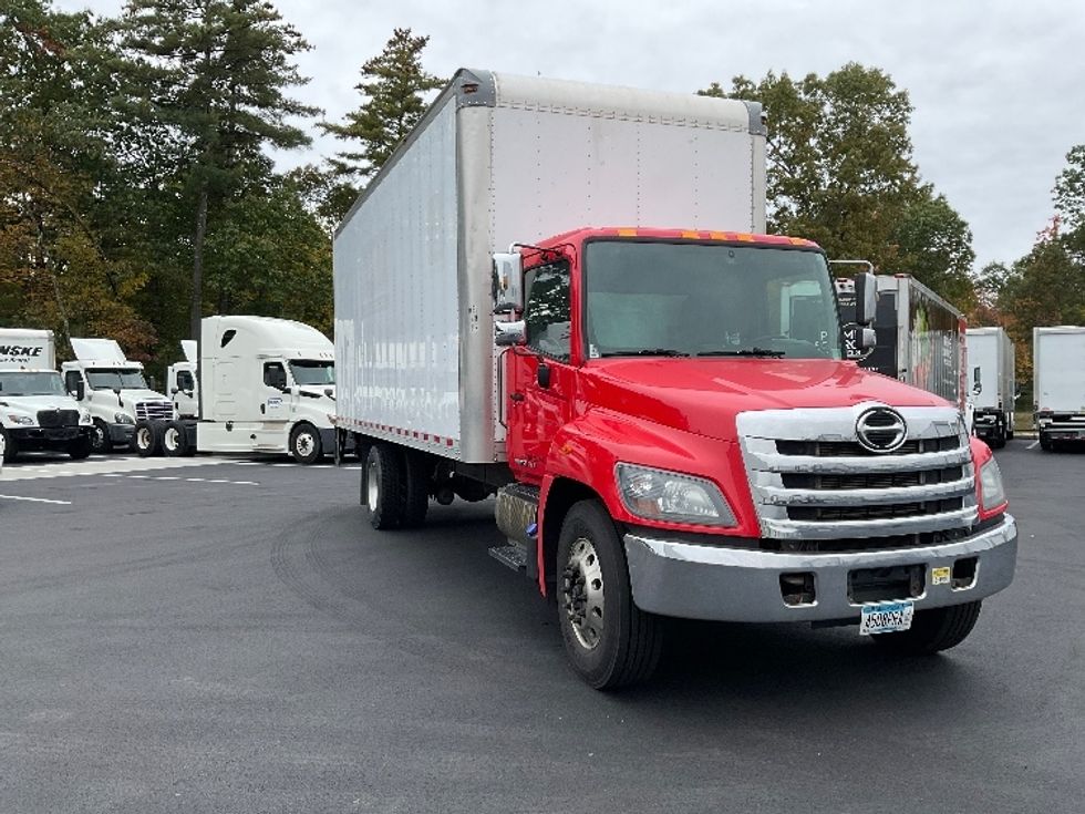 Medium Duty Box Truck-Light and Medium Duty Trucks-Hino-2019-268-Londonderry-NH-171,322\n\t\tmiles-$ 48,000 - Image 1