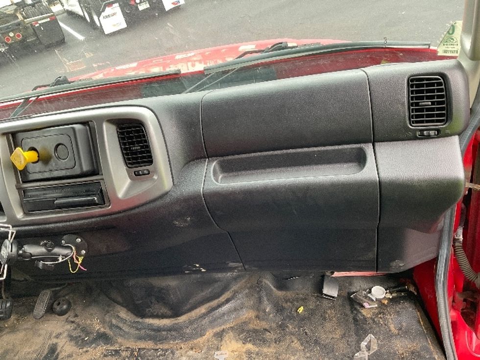Medium Duty Box Truck-Light and Medium Duty Trucks-Hino-2019-268-Londonderry-NH-171,322\n\t\tmiles-$ 48,000 - Image 20