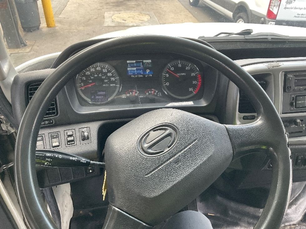 Medium Duty Box Truck-Light and Medium Duty Trucks-Hino-2019-268-Manassas-VA-216,458\n\t\tmiles-$ 43,500 - Image 14