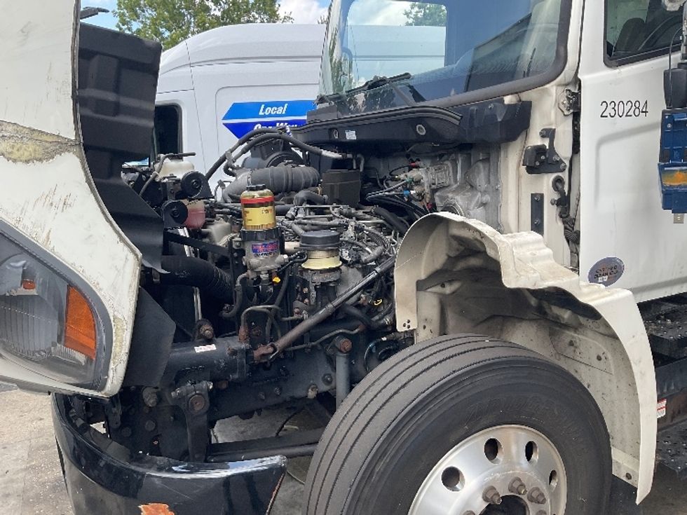 Medium Duty Box Truck-Light and Medium Duty Trucks-Hino-2019-268-Manassas-VA-216,458\n\t\tmiles-$ 43,500 - Image 20