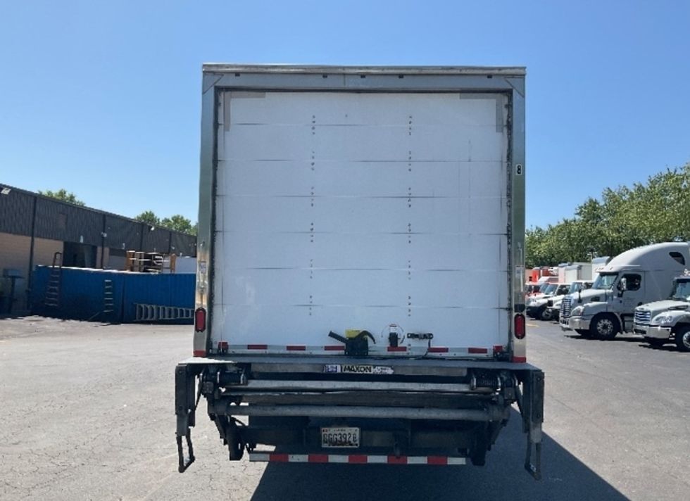 Medium Duty Box Truck-Light and Medium Duty Trucks-Hino-2019-268-Manassas-VA-216,458\n\t\tmiles-$ 43,500 - Image 6