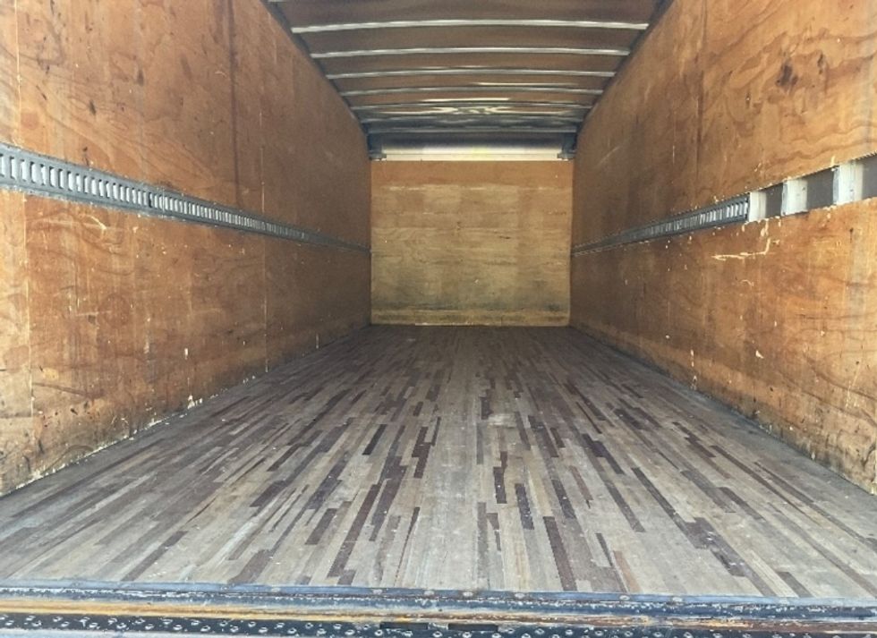Medium Duty Box Truck-Light and Medium Duty Trucks-Hino-2019-268-Manassas-VA-216,458\n\t\tmiles-$ 43,500 - Image 7