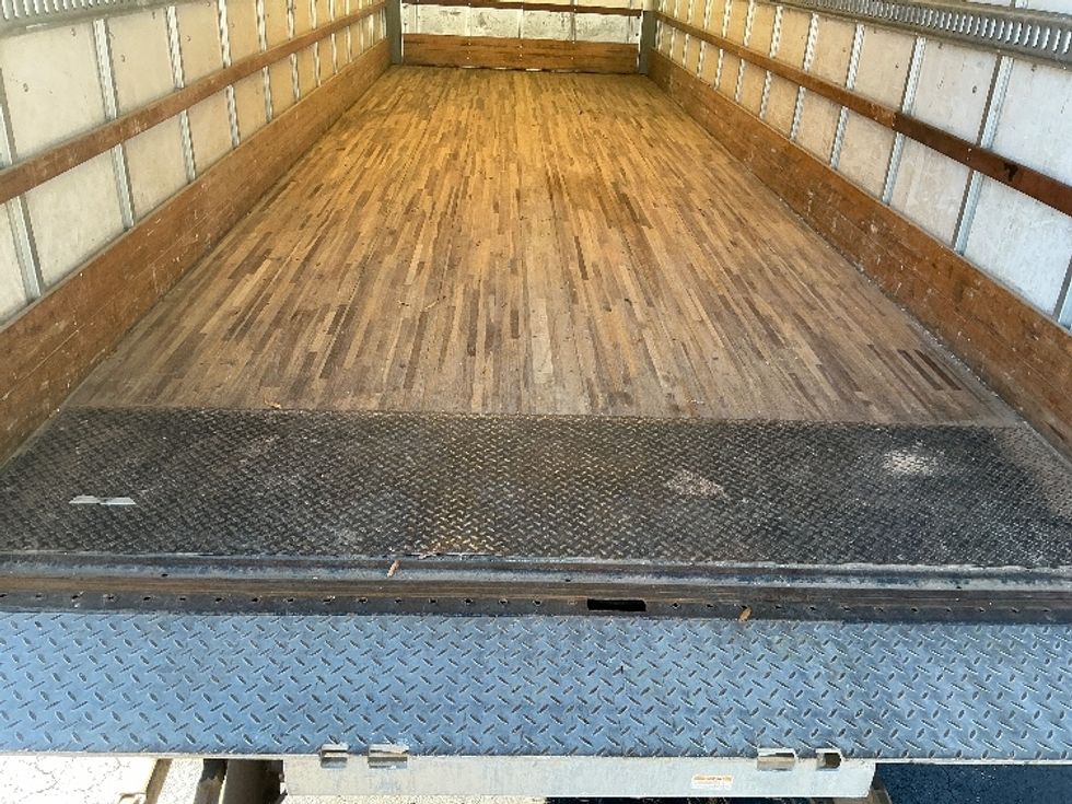 Medium Duty Box Truck-Light and Medium Duty Trucks-Hino-2019-268-Mebane-NC-173,320\n\t\tmiles-$ 53,000 - Image 10