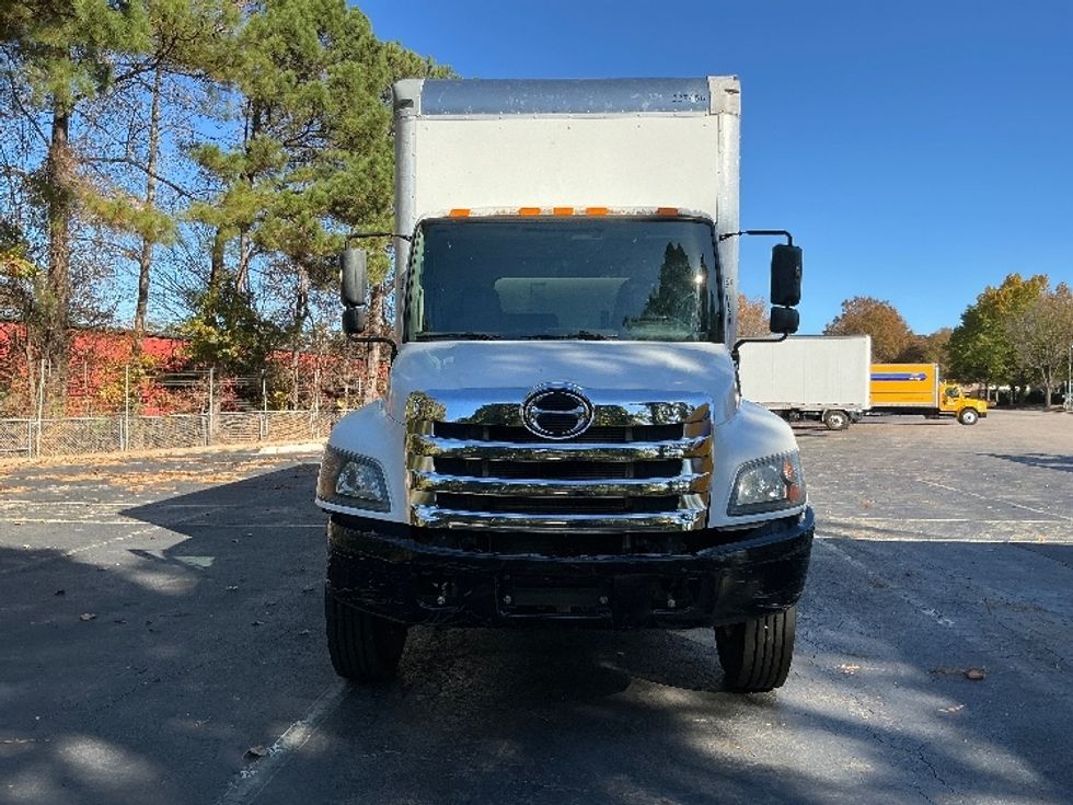 Medium Duty Box Truck-Light and Medium Duty Trucks-Hino-2019-268-Mebane-NC-173,320\n\t\tmiles-$ 53,000 - Image 2