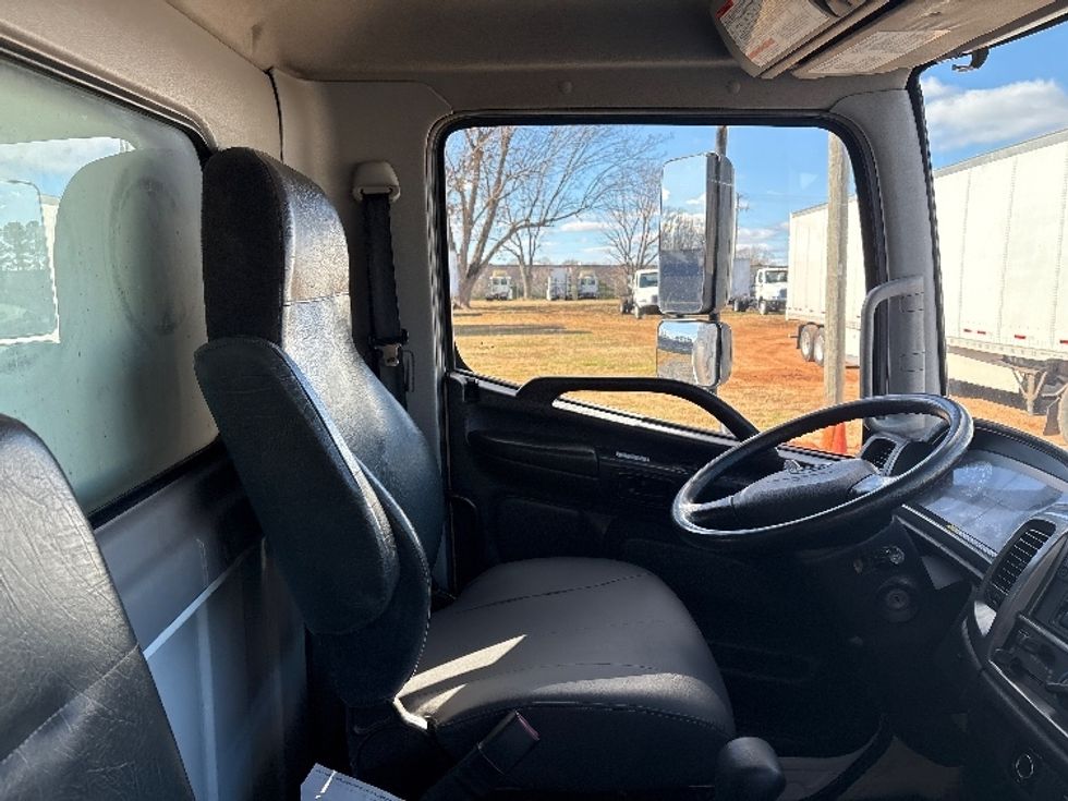 Medium Duty Box Truck-Light and Medium Duty Trucks-Hino-2019-268-Mebane-NC-173,320\n\t\tmiles-$ 53,000 - Image 22