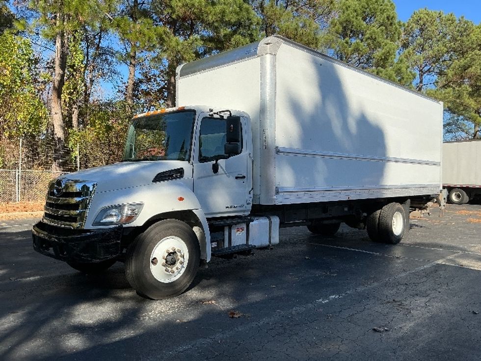 Medium Duty Box Truck-Light and Medium Duty Trucks-Hino-2019-268-Mebane-NC-173,320\n\t\tmiles-$ 53,000 - Image 3