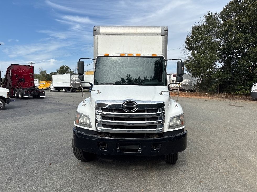 Medium Duty Box Truck-Light and Medium Duty Trucks-Hino-2019-268-Mebane-NC-202,670\n\t\tmiles-$ 46,000 - Image 2