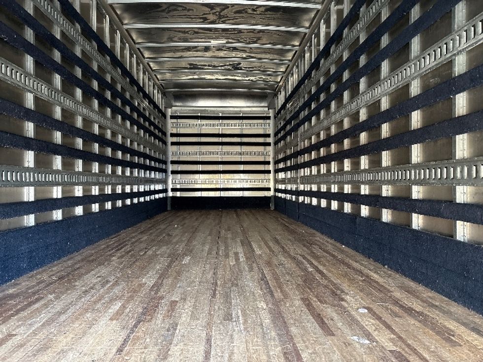 Medium Duty Box Truck-Light and Medium Duty Trucks-Hino-2019-268-Mebane-NC-202,670\n\t\tmiles-$ 46,000 - Image 8