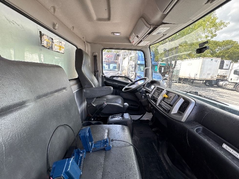 Medium Duty Box Truck-Light and Medium Duty Trucks-Hino-2019-268-Medley-FL-177,315\n\t\tmiles-$ 49,250 - Image 22