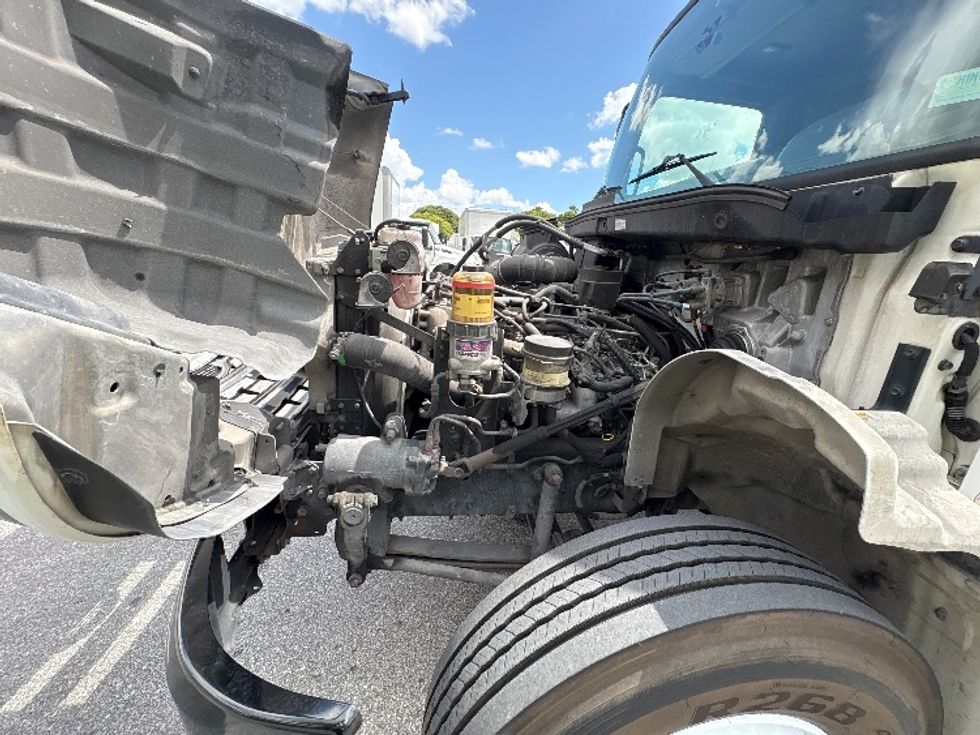 Medium Duty Box Truck-Light and Medium Duty Trucks-Hino-2019-268-Medley-FL-177,315\n\t\tmiles-$ 49,250 - Image 24