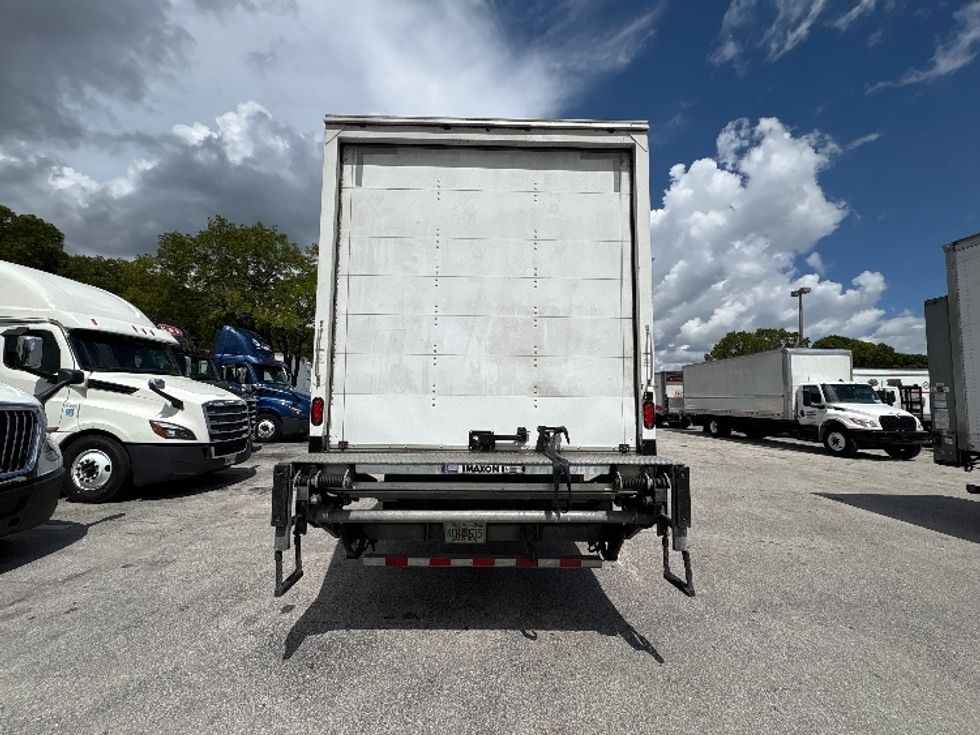 Medium Duty Box Truck-Light and Medium Duty Trucks-Hino-2019-268-Medley-FL-177,315\n\t\tmiles-$ 49,250 - Image 7