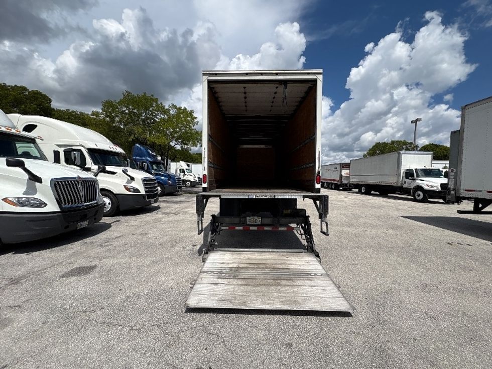 Medium Duty Box Truck-Light and Medium Duty Trucks-Hino-2019-268-Medley-FL-177,315\n\t\tmiles-$ 49,250 - Image 9