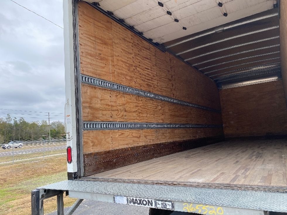 Medium Duty Box Truck-Light and Medium Duty Trucks-Hino-2019-268-Medley-FL-224,257\n\t\tmiles-$ 41,750 - Image 11