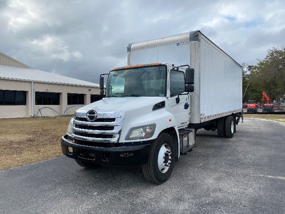 Medium Duty Box Truck-Light and Medium Duty Trucks-Hino-2019-268-Medley-FL-224,257\n\t\tmiles-$ 41,750 - Image 3