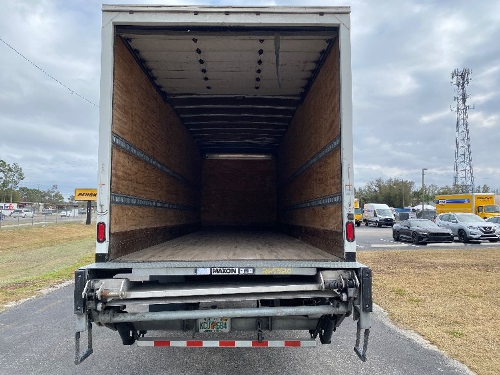 Medium Duty Box Truck-Light and Medium Duty Trucks-Hino-2019-268-Medley-FL-224,257\n\t\tmiles-$ 41,750 - Image 8