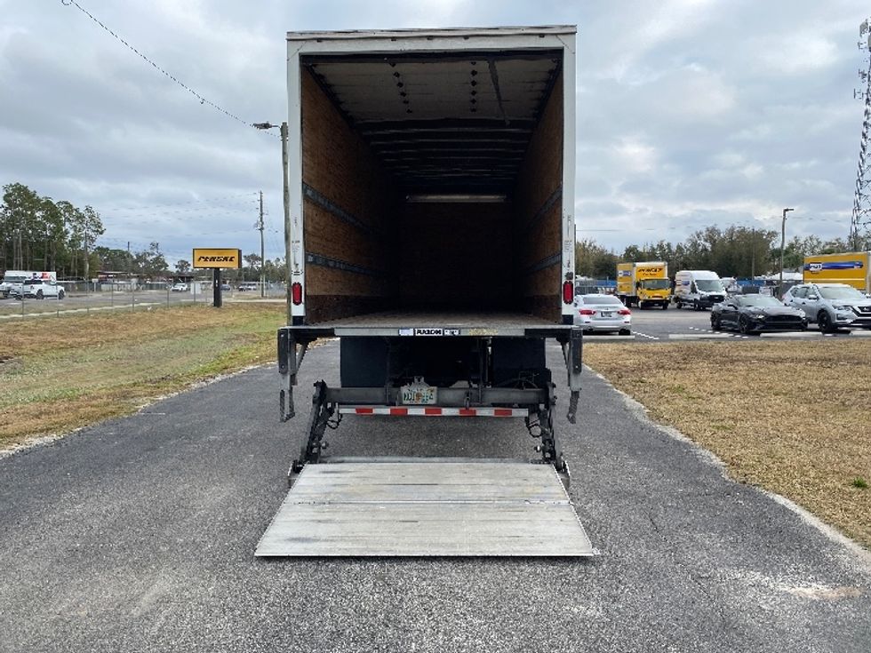 Medium Duty Box Truck-Light and Medium Duty Trucks-Hino-2019-268-Medley-FL-224,257\n\t\tmiles-$ 41,750 - Image 9