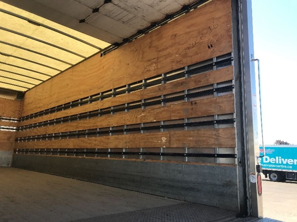 Medium Duty Box Truck-Light and Medium Duty Trucks-Hino-2019-268-Mississauga-ON-227,615\n\t\tkm-$ 74,750 - Image 12