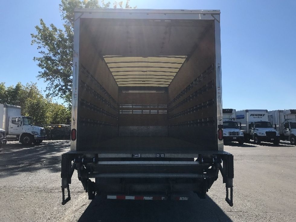 Medium Duty Box Truck-Light and Medium Duty Trucks-Hino-2019-268-Mississauga-ON-227,615\n\t\tkm-$ 74,750 - Image 8