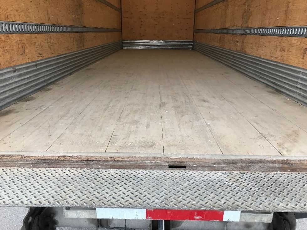 Medium Duty Box Truck-Light and Medium Duty Trucks-Hino-2019-268-Mississauga-ON-255,616\n\t\tkm-$ 70,250 - Image 10